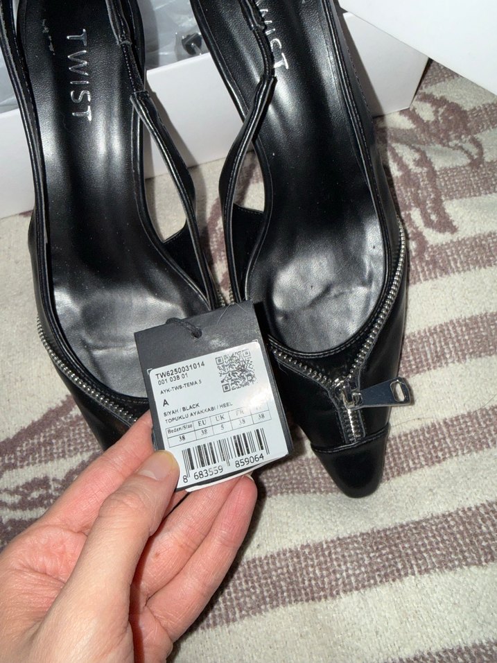 Siyah TWİST Tokalı Stiletto - Görsel 5