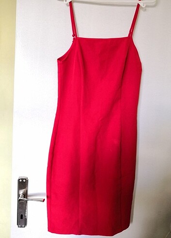 Trendyol kırmızı elbise 