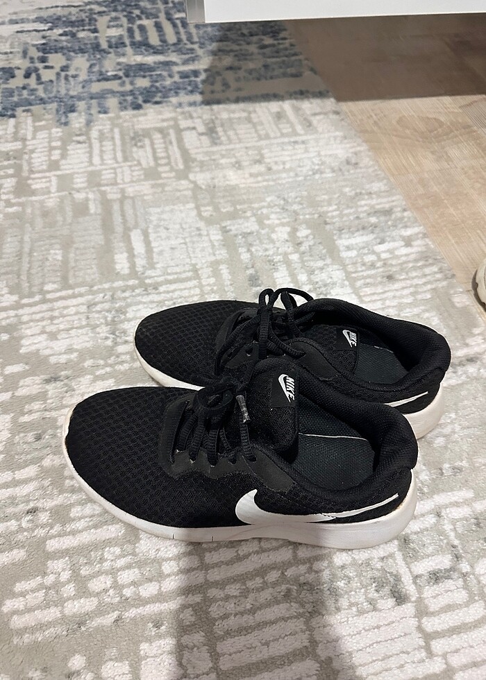 Nike spor ayakkabı - Görsel 2