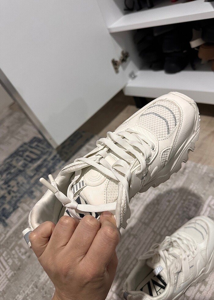 Zara spor ayakkabı - Görsel 2