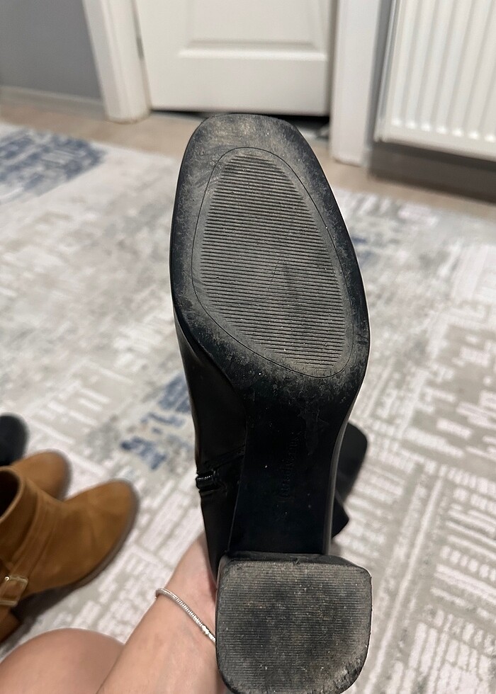 BERSHKA bot - Görsel 2