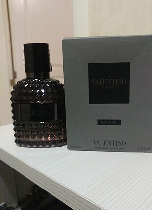 Valentino Uomo İntense 