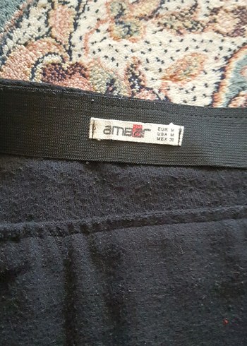 Siyah Mini Etek, Sokak Stili - Görsel 4