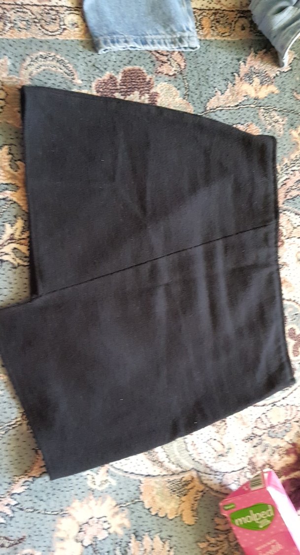 Siyah Mini Etek, Sokak Stili - Görsel 3