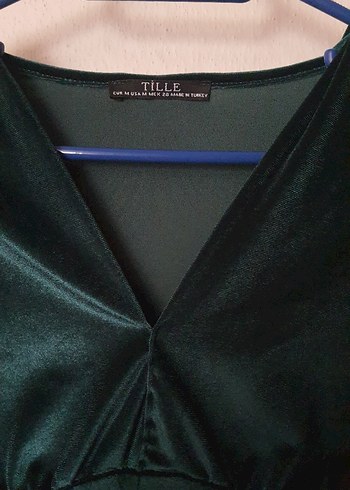 Uzun Kollu Yeşil Kadife Abiye Elbise - Görsel 3