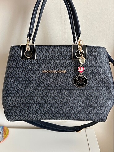 Michael Kors çanta