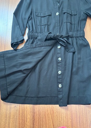 Düğmeli Siyah Uzun Keten Elbise - Görsel 4