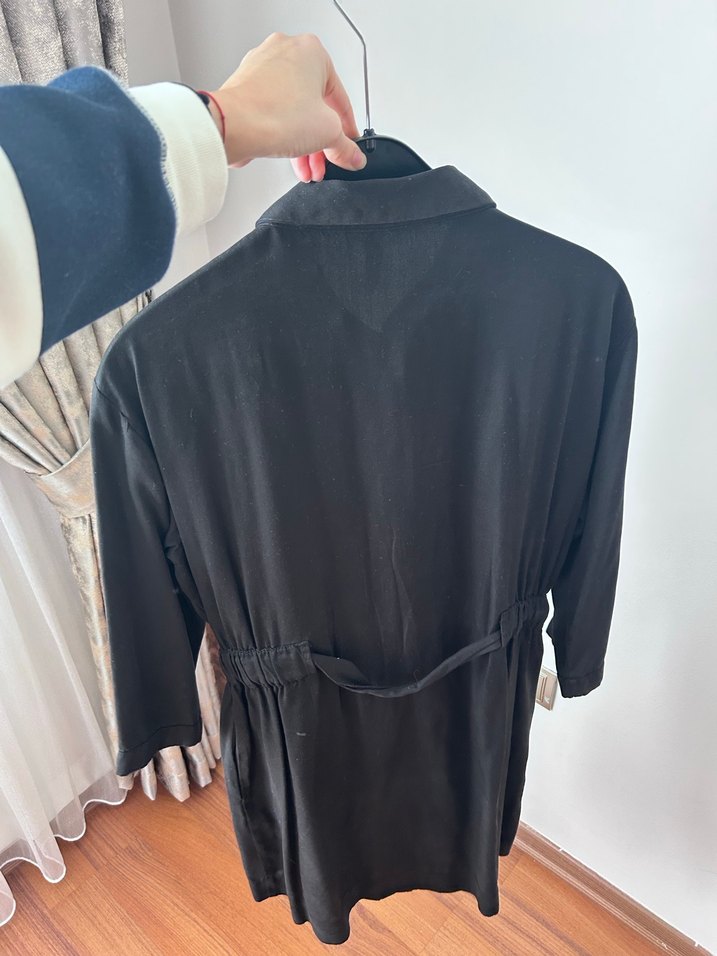 Düğmeli Siyah Uzun Keten Elbise - Görsel 5