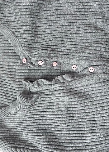 Düğmeli Gri Kadın Triko Kazak - Görsel 2