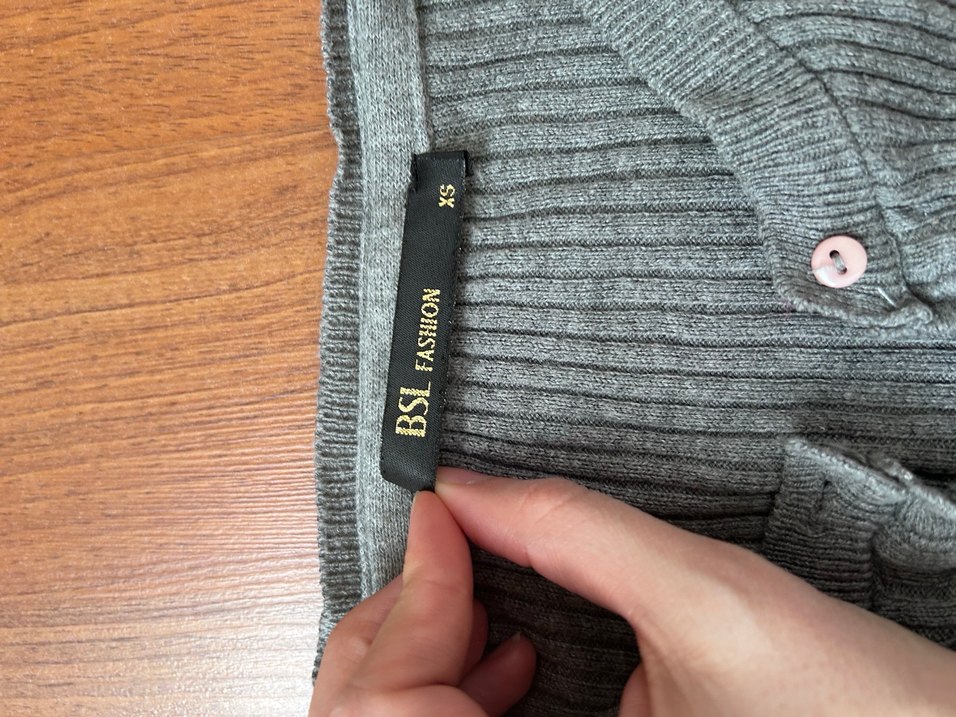 Düğmeli Gri Kadın Triko Kazak - Görsel 3