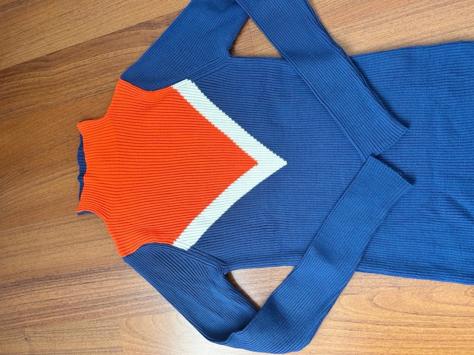 V Yaka Renkli Kadın Triko Kazak - Görsel 4