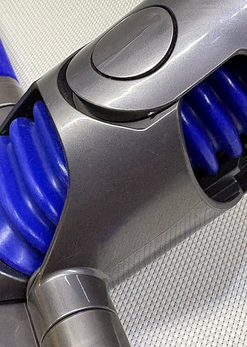 Dyson v12 sert zemin başlığı - Görsel 4