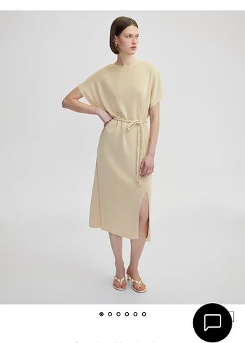 Bej V Yakalı Uzun Kadın Elbise - Görsel 3