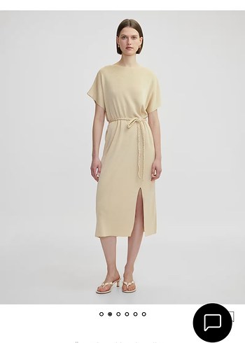 Bej V Yakalı Uzun Kadın Elbise - Görsel 2