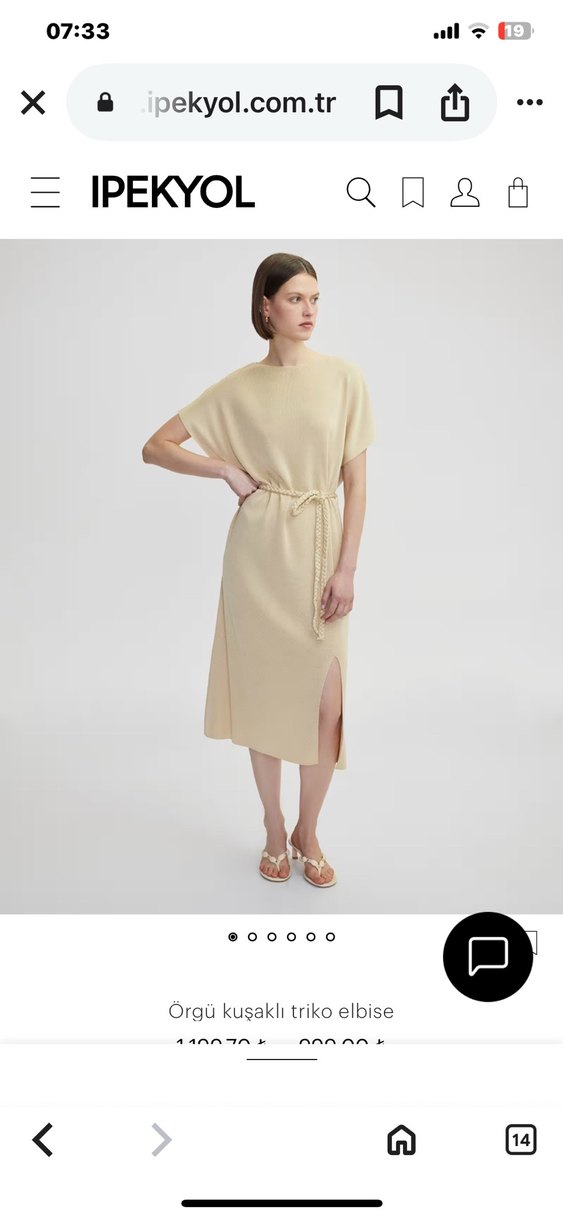 Bej V Yakalı Uzun Kadın Elbise - Görsel 3