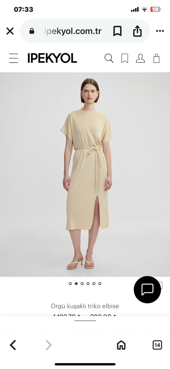 Bej V Yakalı Uzun Kadın Elbise - Görsel 2