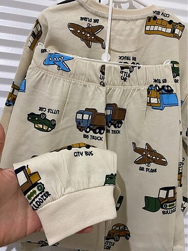 7 Yaş Beden Erkek çocuk pijama takımı