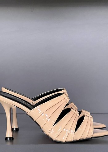 Yves Saint Laurent Bej Rugan Topuklu Terlik - Görsel 5