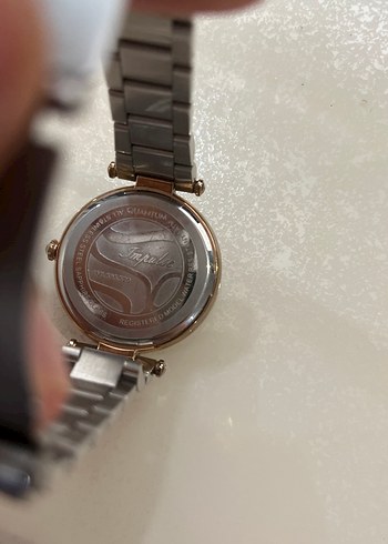 Zincir Detaylı Modern Klasik Kadın Saati - Görsel 4