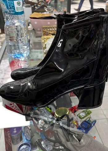 Parlak Siyah Yüksek Topuklu Goth Kadın Bot - Görsel 2