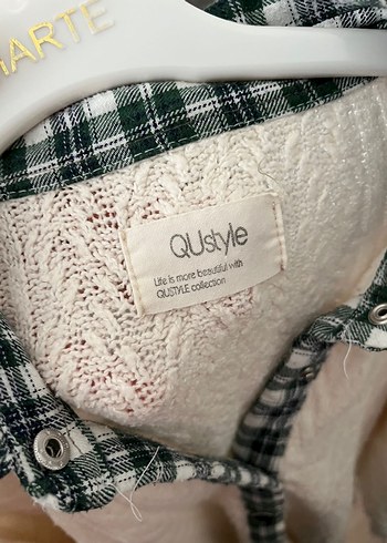 Düğmeli Beyaz Triko Kadın Hırka - Görsel 2