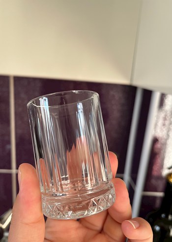 Parlak Kesme Desenli Cam Bardak