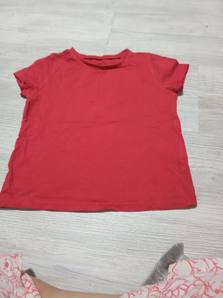 Kırmızı Çocuk Atlet - Görsel 3