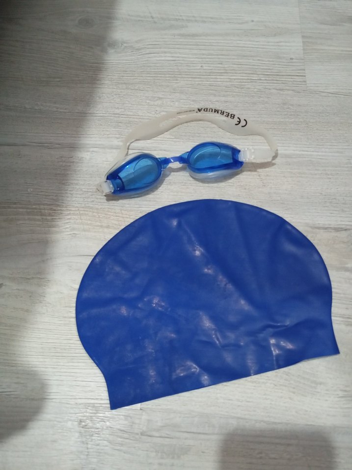 Mavi Şeffaf Yüzücü Gözlüğü ve Bone Seti - Görsel 2