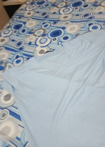 Mavi V Yaka Keten Hamile Tişörtü - Görsel 3