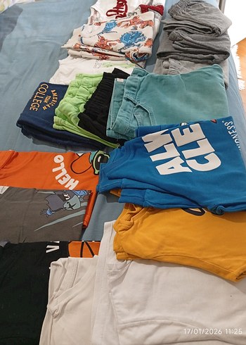 Erkek Çocuk Siyah Kapüşonlu Fermuarlı Yelek - Görsel 5