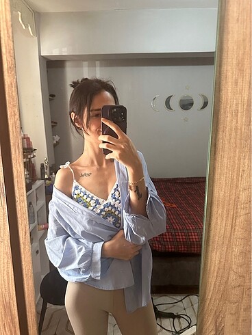 Kare Motif Crop