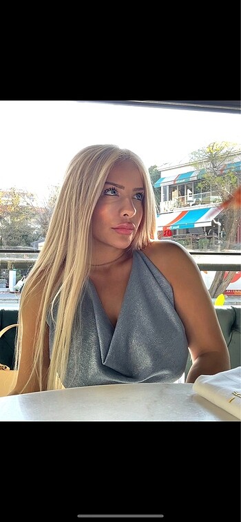 Sırtı açık bluz - Görsel 2