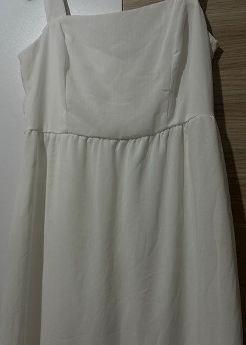 Beyaz Uzun Askılı Elbise - Görsel 3