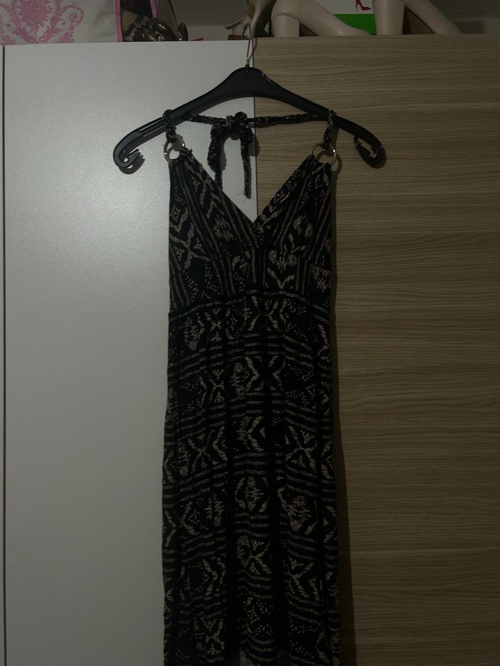 boyundan bağlamalı elbise - Görsel 3