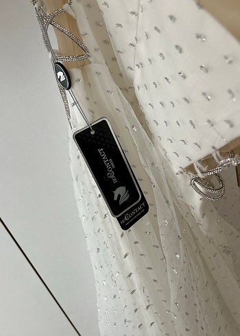 Beyaz Straplez A Kesim Gelinlik - Görsel 9