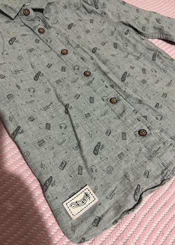 Erkek Çocuk Gri Baskılı Uzun Kollu Gömlek - Görsel 3