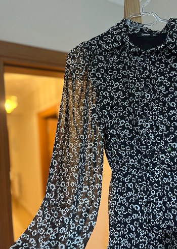 Düğmeli Siyah Midi Uzun Kollu tül elbise - Görsel 9