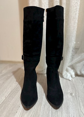 Siyah Süet Tokalı Kadın Diz Boyu Bot - Görsel 4