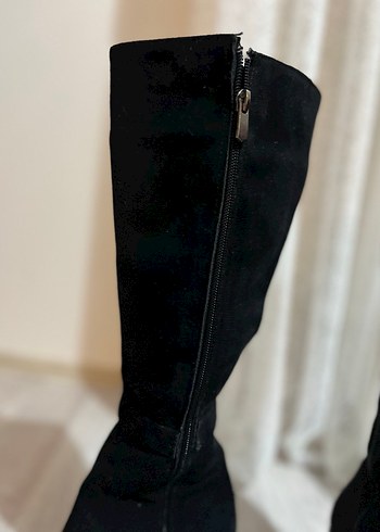 Siyah Süet Tokalı Kadın Diz Boyu Bot - Görsel 12