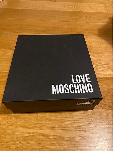 Love Moschino Moschino bot