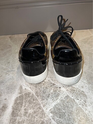 38 Beden çeşitli Renk Louis Vuitton Frontrow Sneaker