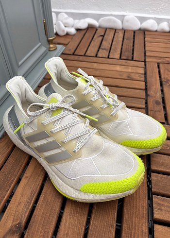 Adidas Ultraboost Koşu Ayakkabısı