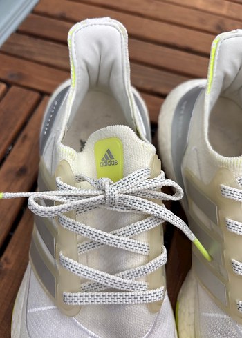  Beden beyaz Renk Adidas Ultraboost Koşu Ayakkabısı