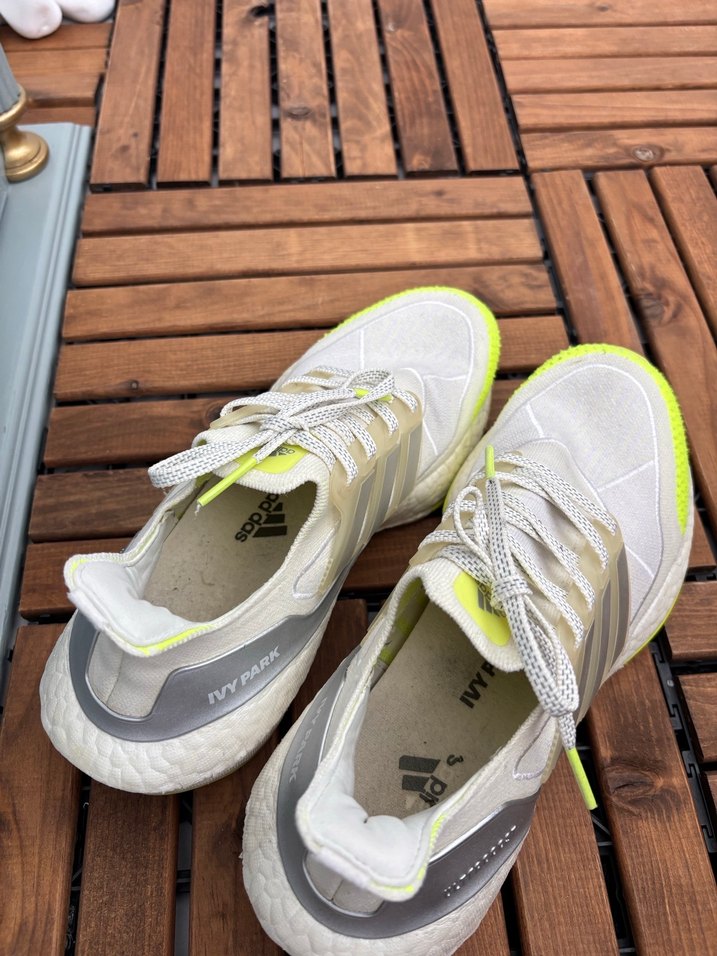 Adidas Ultraboost Koşu Ayakkabısı - Görsel 4