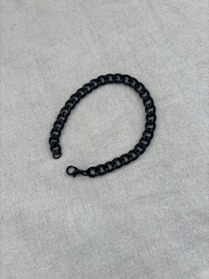 Siyah Zincir Detaylı Minimalist Bileklik - Görsel 2