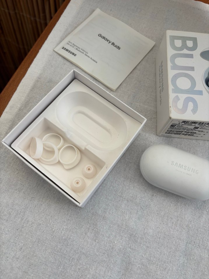 Samsung Galaxy Buds Beyaz Kablosuz Kulaklık - Görsel 3
