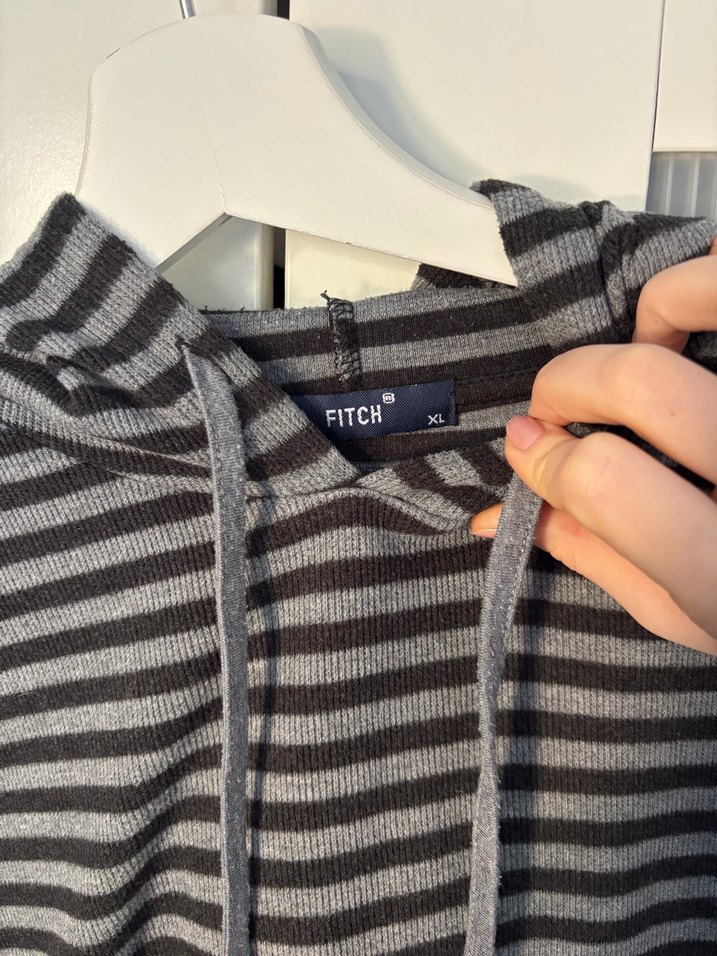 Gri Çizgili Kapüşonlu Kadın Sweatshirt - Görsel 5