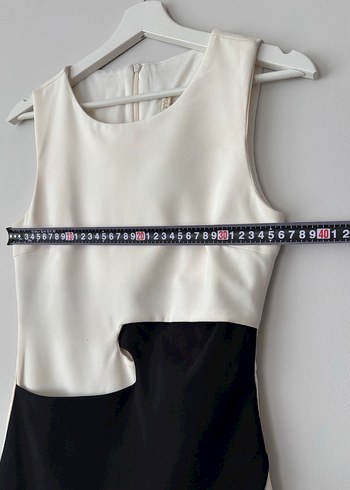 Kontrast Detaylı Siyah Beyaz Midi Elbise - Görsel 6