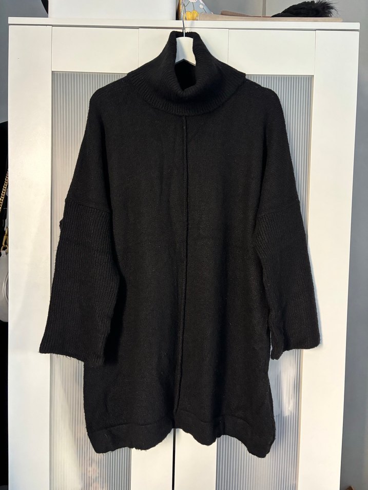 Siyah Yüksek Yakalı Örgü Kadın Kazak - Görsel 2