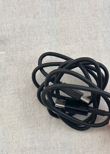 Siyah Telefon Şarj Kablosu - Görsel 3